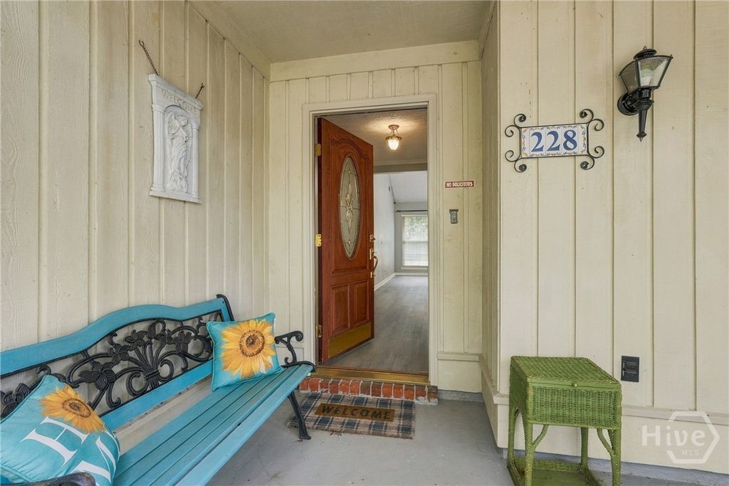 Image 5 of property listing at 228 Davis Road, Richmond Hill, GA 31324