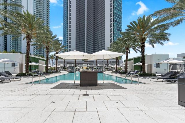 851 NE 1st Avenue 306, Miami, FL 33132