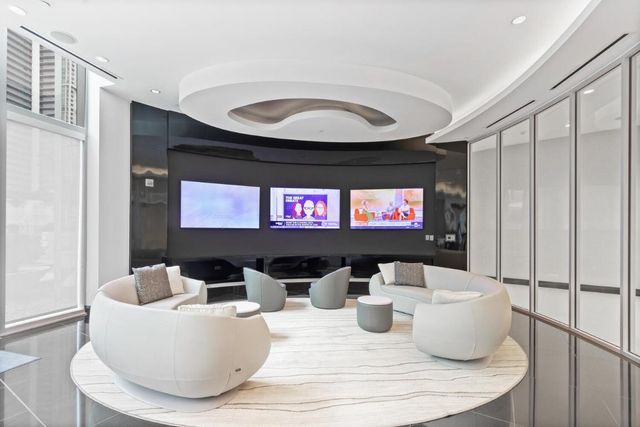 851 NE 1st Avenue 306, Miami, FL 33132