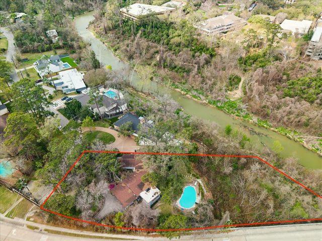 202 Pine Hollow Lane, Houston, TX 77056