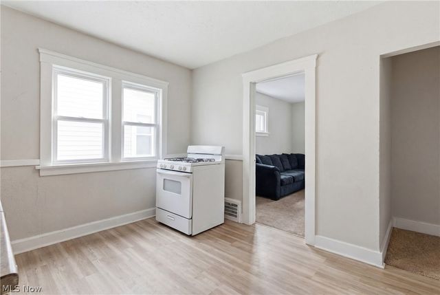 4025 E 144th Street, Cleveland, OH 44128