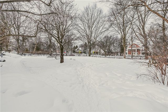 44 East Boulevard, Rochester, NY 14610