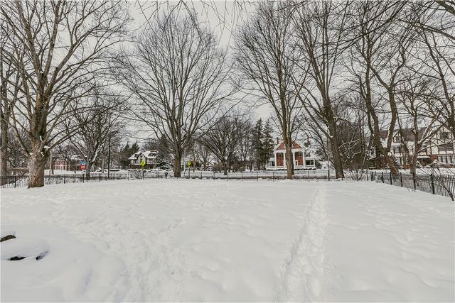 44 East Boulevard, Rochester, NY 14610