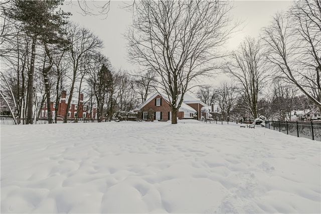 44 East Boulevard, Rochester, NY 14610