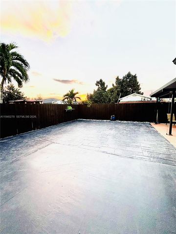 26728 SW 128th Ct, Homestead, FL 33032