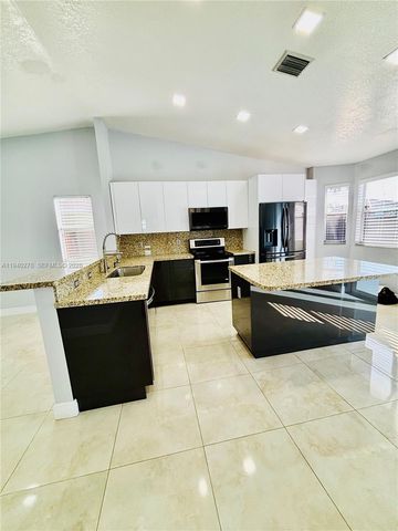 26728 SW 128th Ct, Homestead, FL 33032