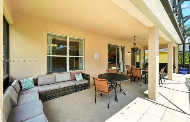 8520 Sunrise Key Drive, Kissimmee, FL 34747