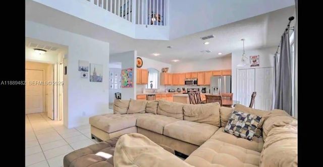 8520 Sunrise Key Drive, Kissimmee, FL 34747