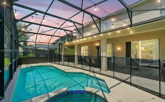 8520 Sunrise Key Drive, Kissimmee, FL 34747