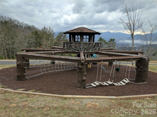 124 Settings Boulevard, Black Mountain, NC 28711