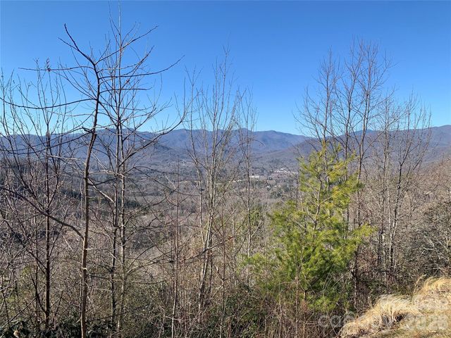 124 Settings Boulevard, Black Mountain, NC 28711