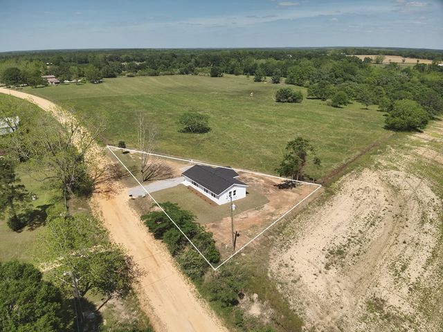706 S Park Road, Slocomb, AL 36375