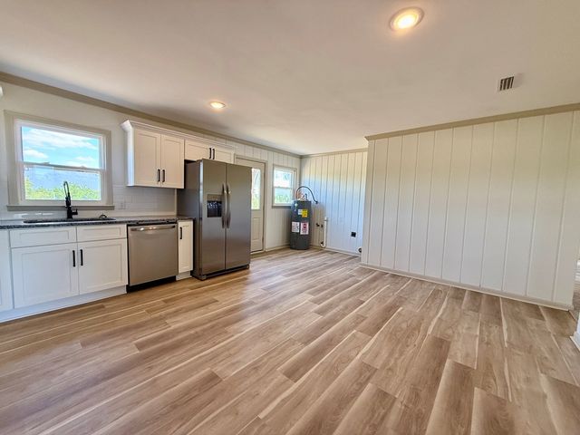 706 S Park Road, Slocomb, AL 36375