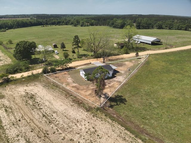 706 S Park Road, Slocomb, AL 36375