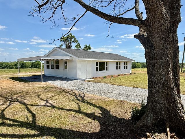 706 S Park Road, Slocomb, AL 36375