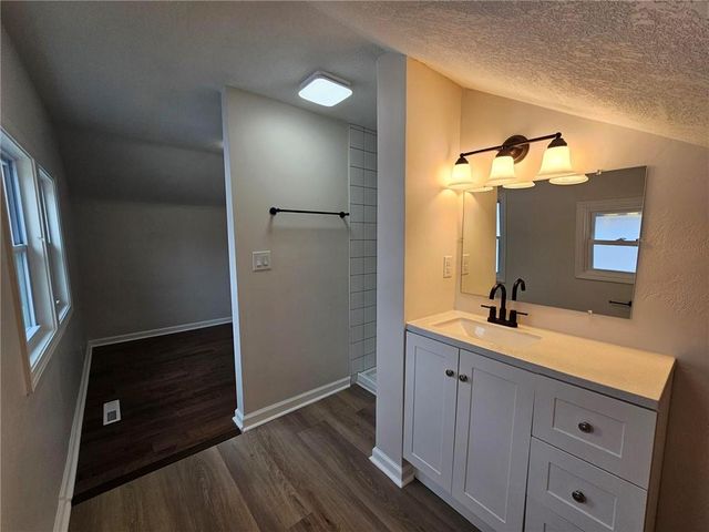 921 S Noland Road, Independence, MO 64050