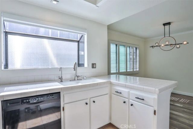 1318 Corson 4, Pasadena, CA 91106