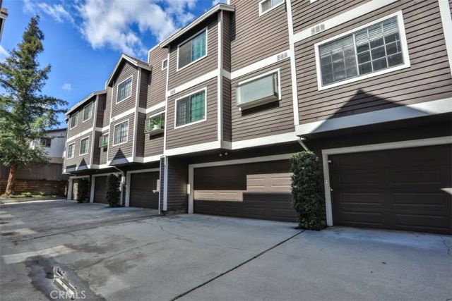 1318 Corson 4, Pasadena, CA 91106