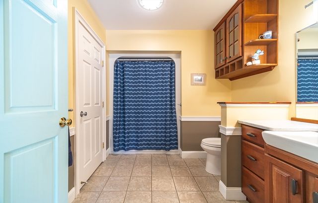 28 Parker St, East Longmeadow, MA 01028