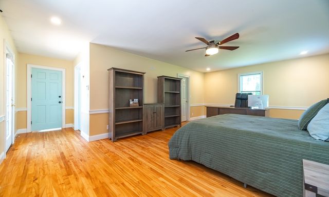 28 Parker St, East Longmeadow, MA 01028