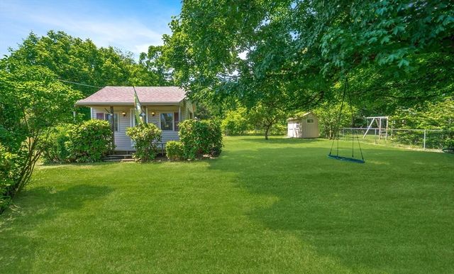 28 Parker St, East Longmeadow, MA 01028