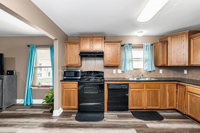 1033 S Darla Ave, Gonzales, LA 70737