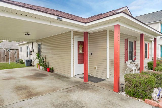 1033 S Darla Ave, Gonzales, LA 70737