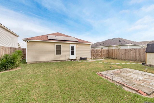 1033 S Darla Ave, Gonzales, LA 70737