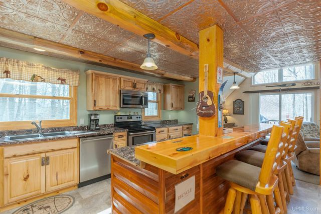 112 Little Deer Road, Iron River, MI 49935