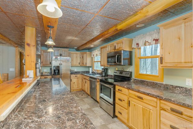 112 Little Deer Road, Iron River, MI 49935