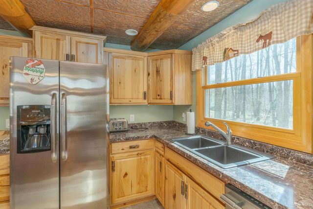 112 Little Deer Road, Iron River, MI 49935