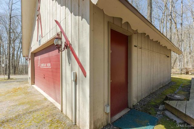 112 Little Deer Road, Iron River, MI 49935