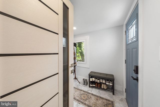 2549 W CHURCH RD, Glenside, PA 19038