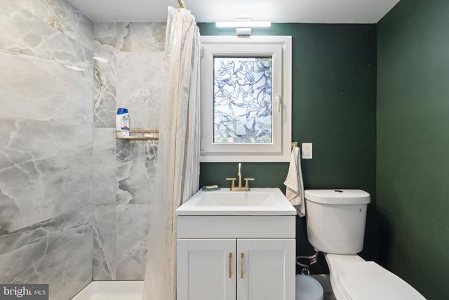 2549 W CHURCH RD, Glenside, PA 19038