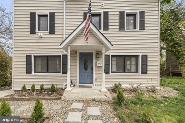 2549 W CHURCH RD, Glenside, PA 19038