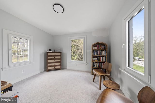 2549 W CHURCH RD, Glenside, PA 19038