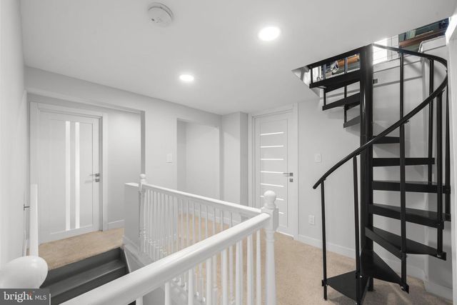 2549 W CHURCH RD, Glenside, PA 19038