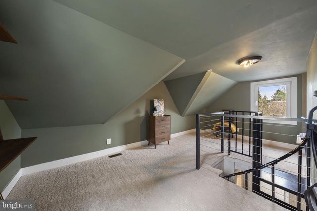 2549 W CHURCH RD, Glenside, PA 19038