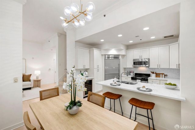 255 Berry Street 103, San Francisco, CA 94158