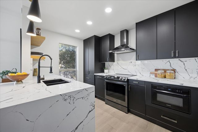 6000 Shepherd Mountain CV 1916, Austin, TX 78730