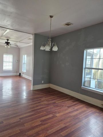 504 American Street, Baytown, TX 77520