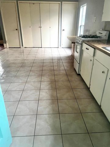 504 American Street, Baytown, TX 77520