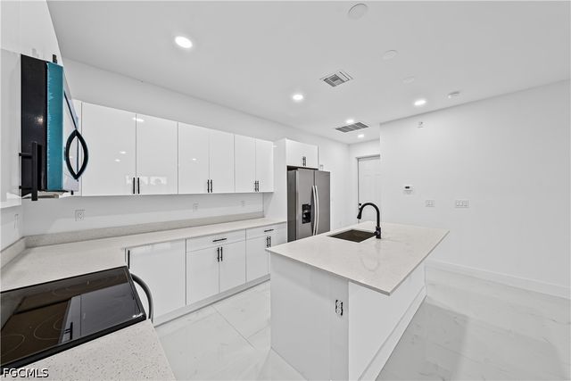 696-698 Creuset AVE S, Lehigh Acres, FL 33974