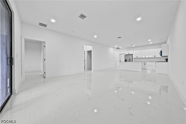 696-698 Creuset AVE S, Lehigh Acres, FL 33974