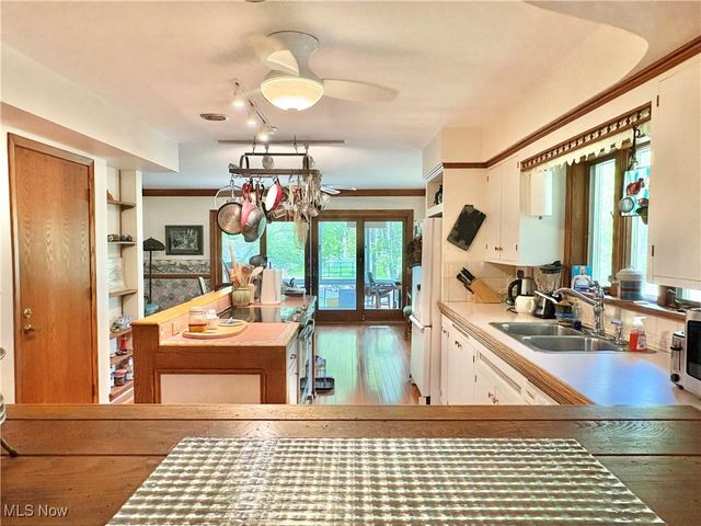 6684 Farview Road, Brecksville, OH 44141