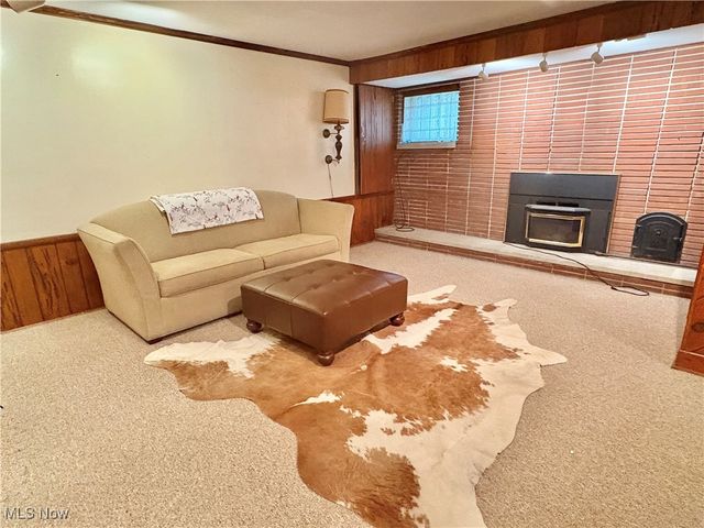 6684 Farview Road, Brecksville, OH 44141