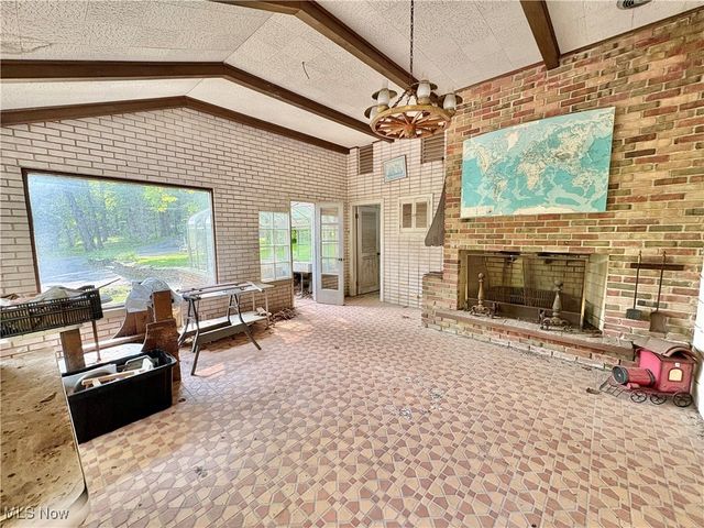 6684 Farview Road, Brecksville, OH 44141