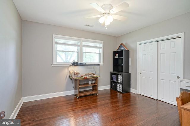 50 E VINE ST, Gibbstown, NJ 08027