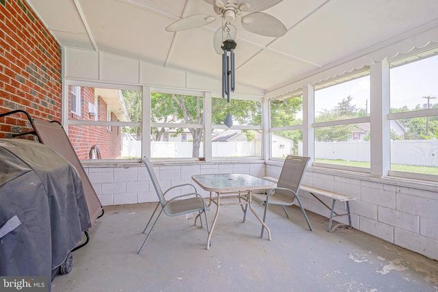 50 E VINE ST, Gibbstown, NJ 08027