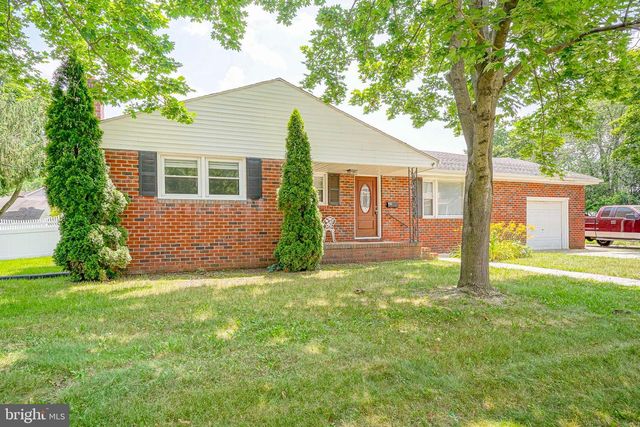 50 E VINE ST, Gibbstown, NJ 08027